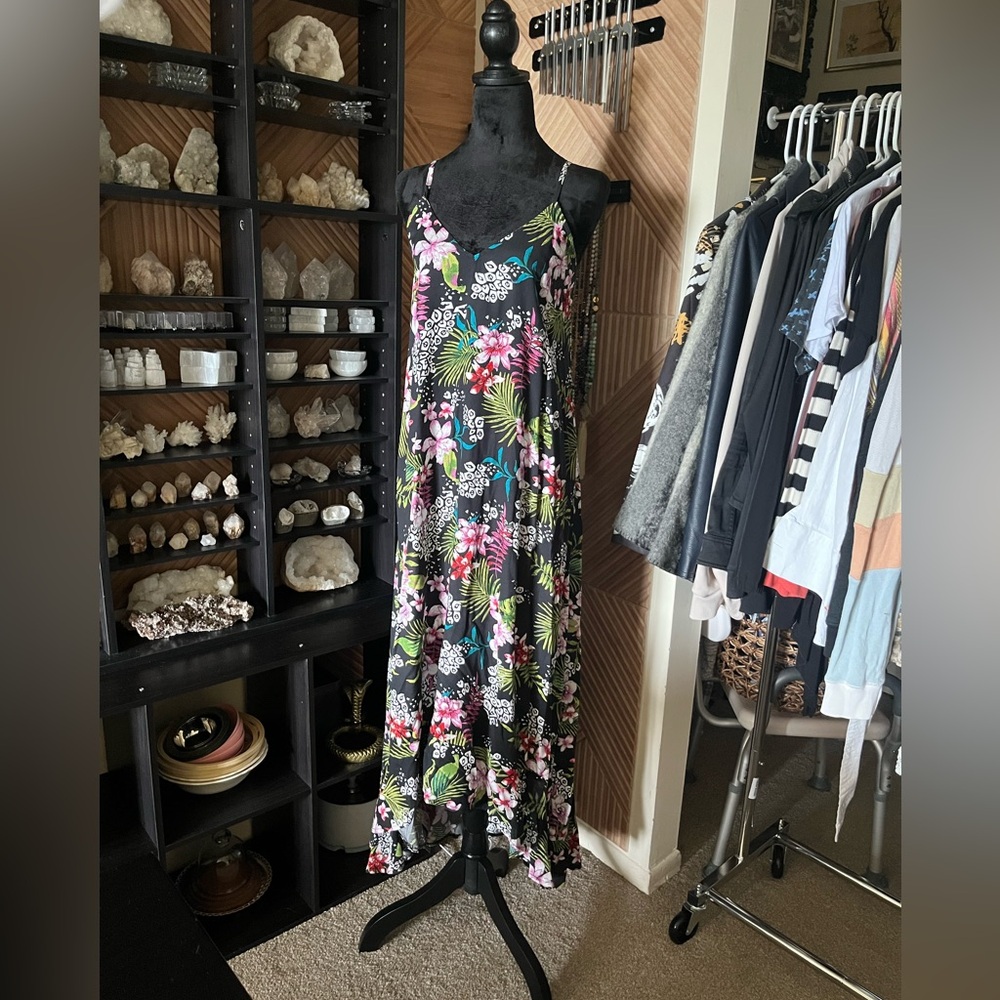 Boho Me Collection Tropical Flowy bohemian maxi dress size Medium NWT black teal